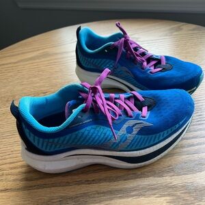 Saucony Endorphin Speed 2 size 8